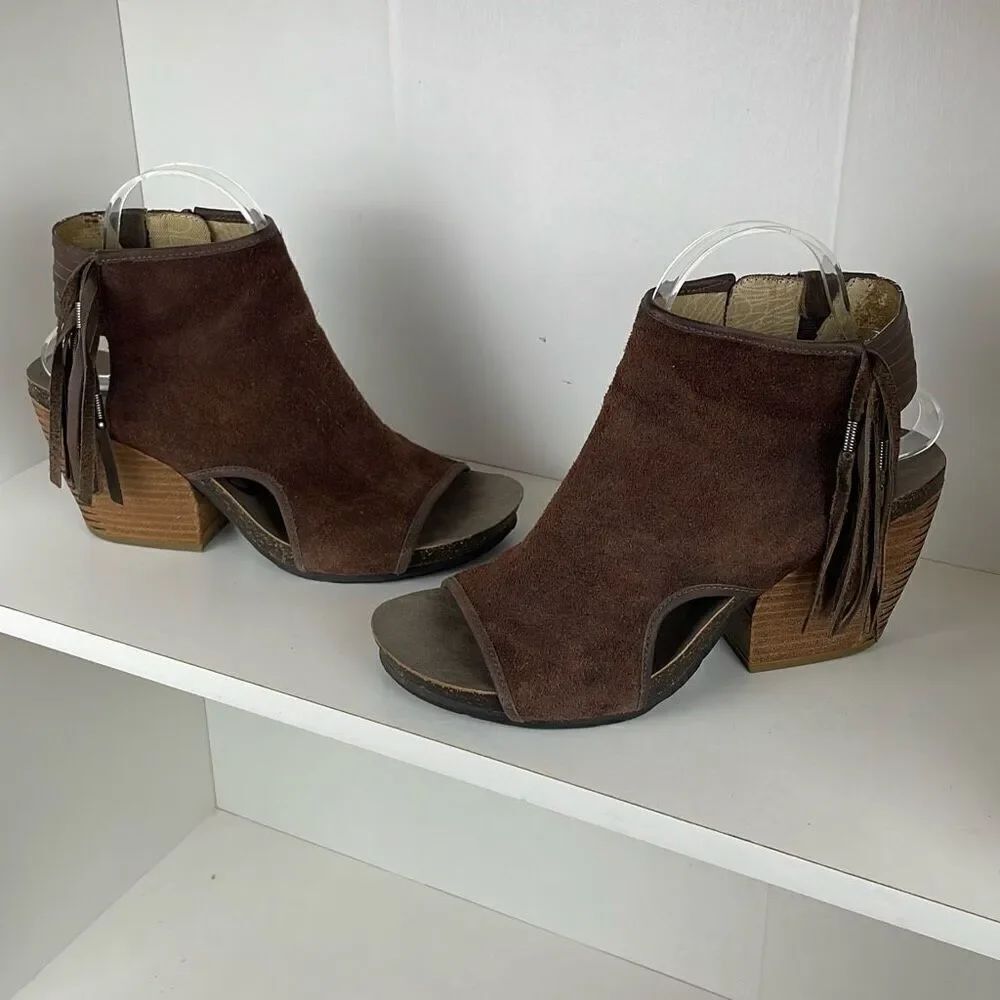 OTBT Free Spirit Chocolate Brown Suede Fringe Trim Slingback Sandals 9